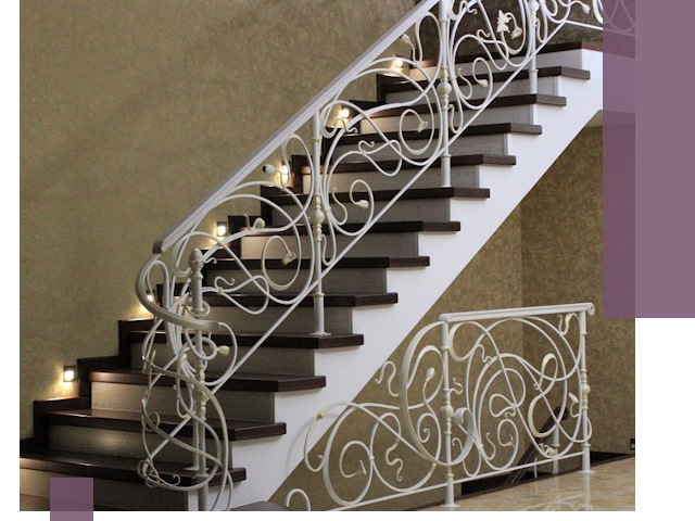 Кованые лестницы под ключ в Удомле — изготовление и монтаж