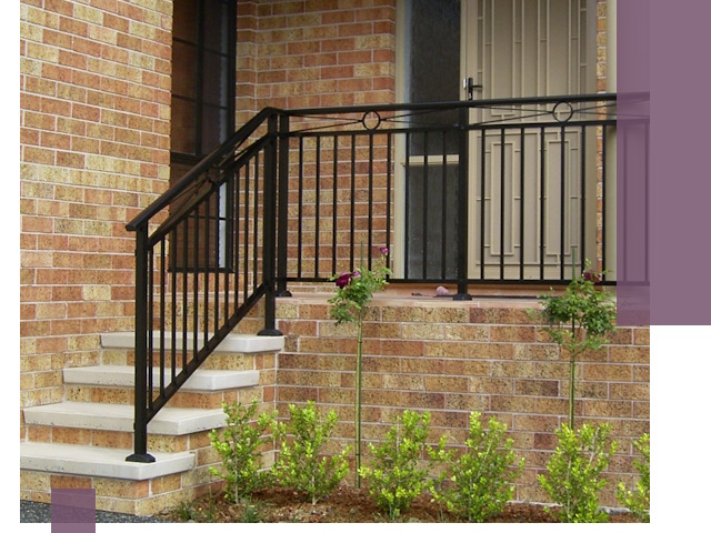 Уличные перила из металла под ключ в Удомле