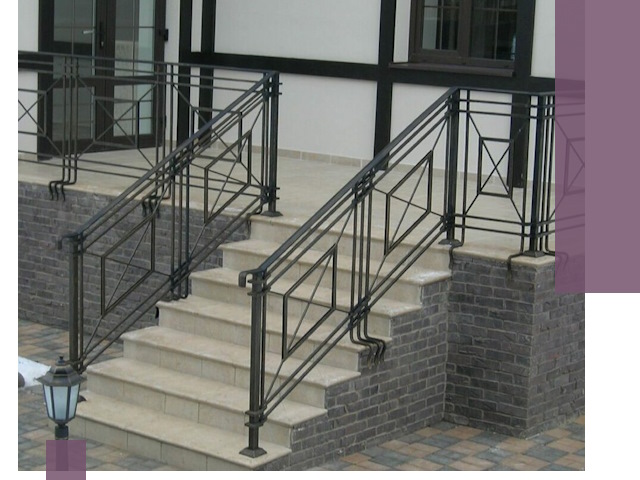 Перила для крыльца в Удомле — монтаж, изготовление и установка