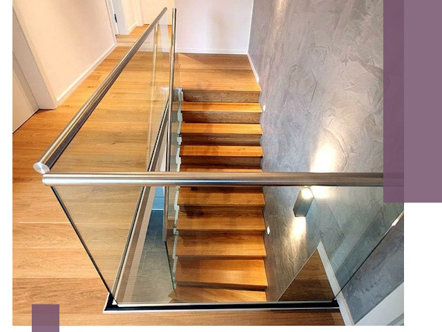 Перила для лестницы в доме — изготовление и монтаж в Удомле