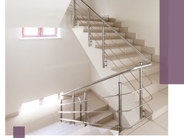 Установка и замена перил в подъезде в Удомле