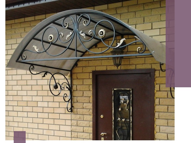 Изготовление козырьков из металла под ключ в Удомле