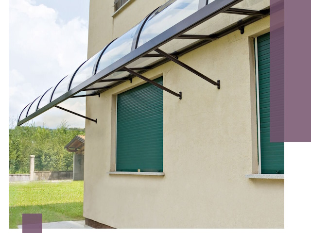 Козырьки над окнами в Удомле — изготовление и монтаж по выгоде