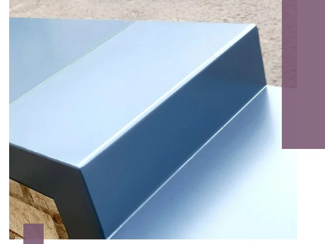 Крышки на парапет в Удомле: изготовление и монтаж под ключ