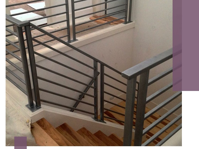 Изготовление поручней из металла и дерева в Удомле